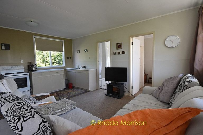 Photo of property in 42 Sandy Beach Road, Tinopai, 0593