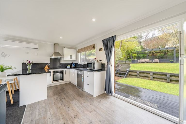 Photo of property in 7 Oaklands Grove, Clouston Park, Upper Hutt, 5018