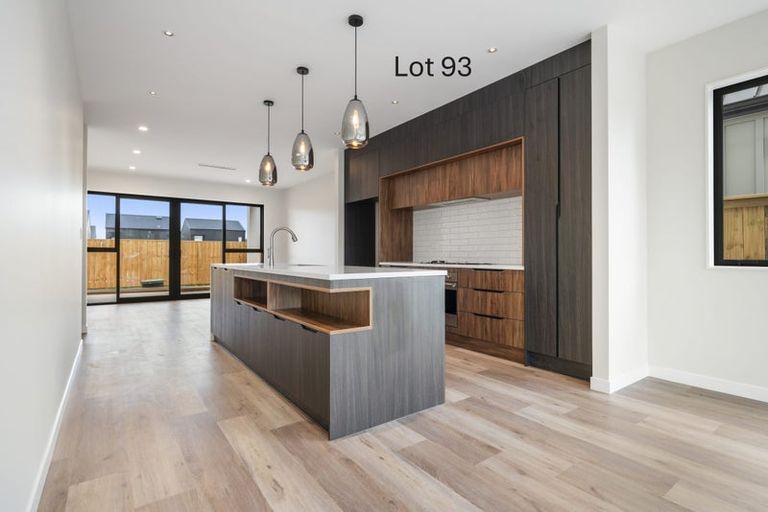 Photo of property in 6 Coopworth Street, Karaka, 2580