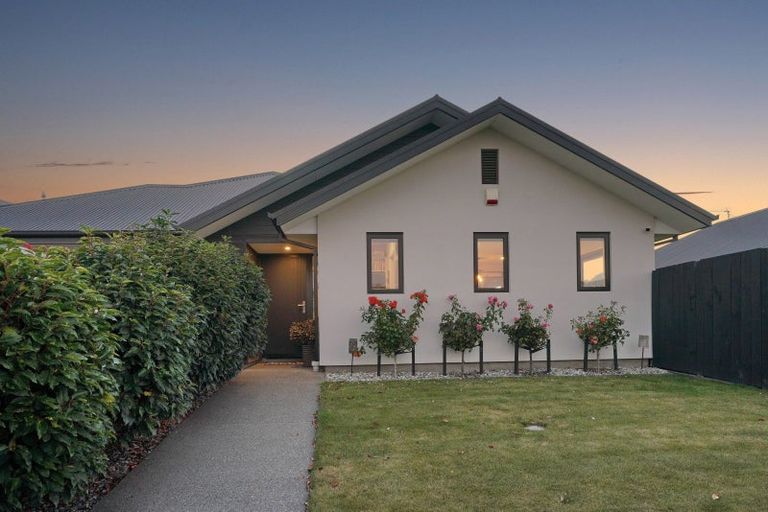 Photo of property in 11 Brantholme Place, Rangiora, 7400