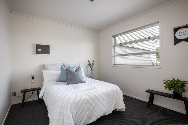 Photo of property in 9b Chilman Street, Strandon, New Plymouth, 4312