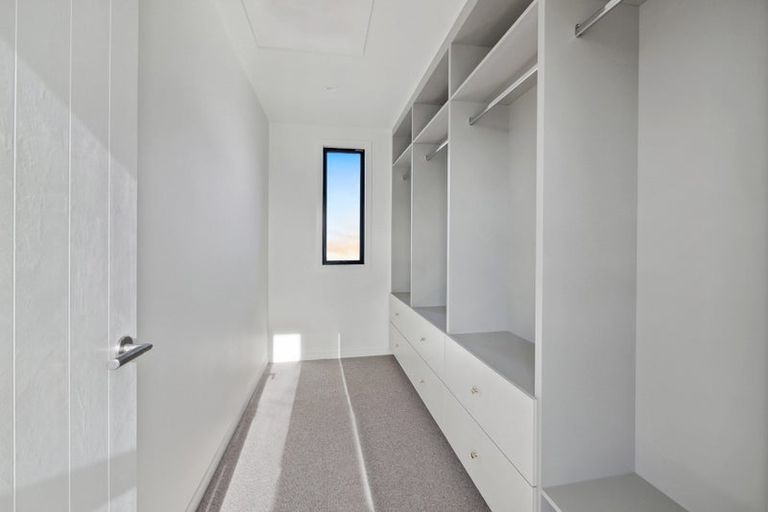 Photo of property in 13 William Blake Way, Riverhead, 0820