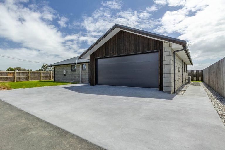 Photo of property in 114 Severn Street, Clifton, Invercargill, 9812