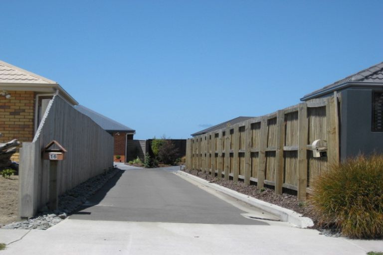 Photo of property in 16 Fergus Street, Kaiapoi, 7630