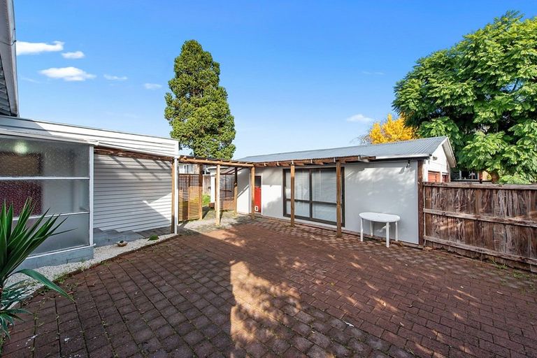 Photo of property in 211 Galloway Street, Hamilton East, Hamilton, 3216