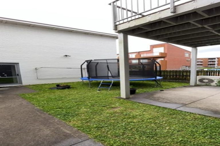 Photo of property in 154 Hobsonville Point Road, Hobsonville, Auckland, 0616