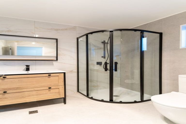 Photo of property in 16 Rangimarie Close, Opaheke, Papakura, 2113