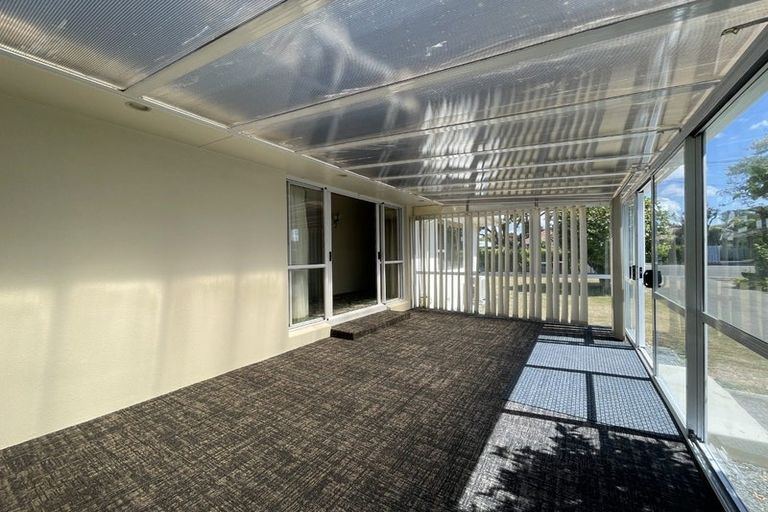 Photo of property in 54 Withells Road, Avonhead, Christchurch, 8042