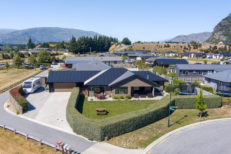 Photo of property in 1 Mallard Street, Albert Town, Wanaka, 9305