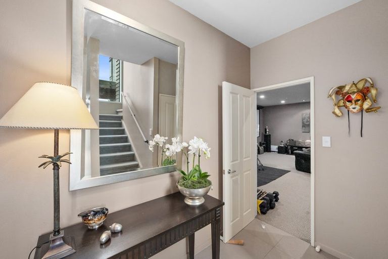 Photo of property in 11b Balmain Road, Birkenhead, Auckland, 0626