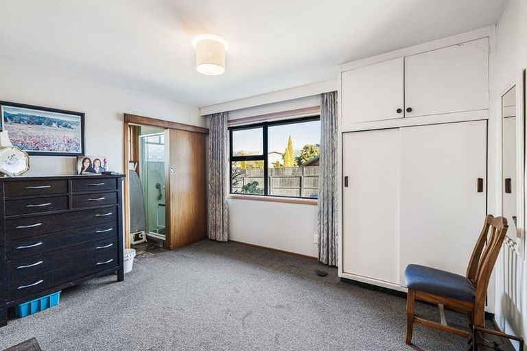 Photo of property in 33a Larch Place, Casebrook, Christchurch, 8051