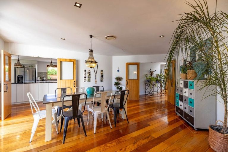 Photo of property in 150 Milne Drive, Paraparaumu, 5032