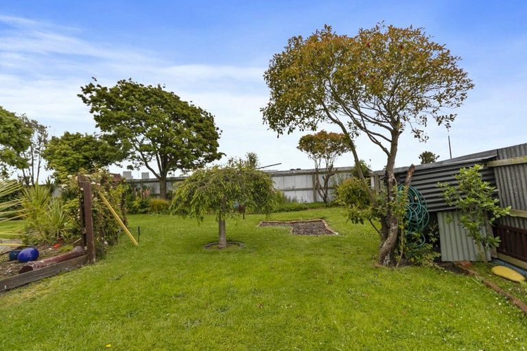 Photo of property in 27 Raymond Street, West End, Timaru, 7910