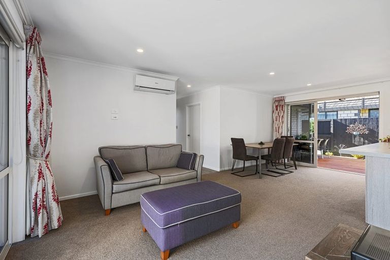 Photo of property in 21 Batty Street, Papamoa Beach, Papamoa, 3118