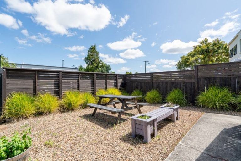 Photo of property in 38 Aubrey Crescent, Rainbow Point, Taupo, 3330