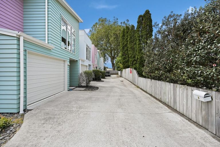 Photo of property in 2/72 Carrington Avenue, Silverdale, Hamilton, 3216