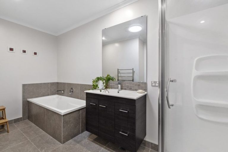 Photo of property in 10 Weta Road, Hobsonville, Auckland, 0616