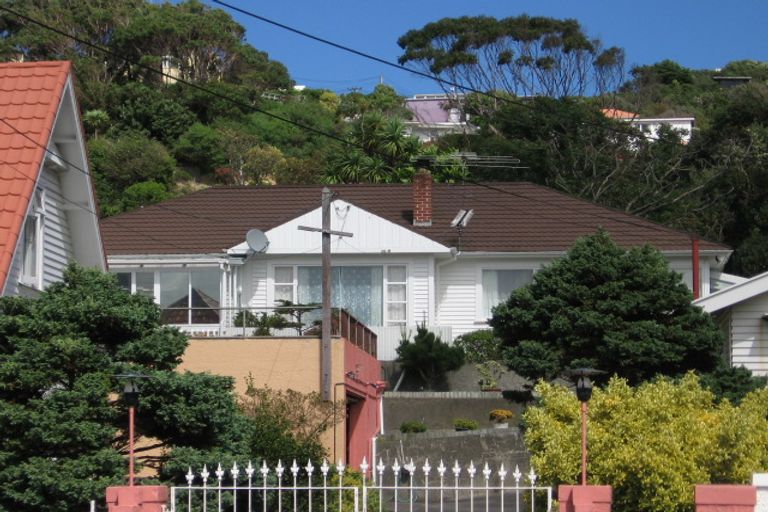 Photo of property in 11 Moselle Street, Island Bay, Wellington, 6023