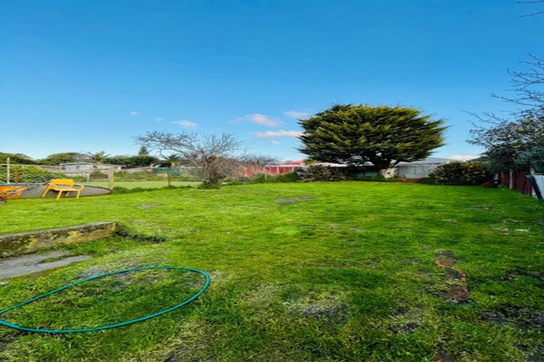 Photo of property in 15 Luxford Street, Berhampore, Wellington, 6023