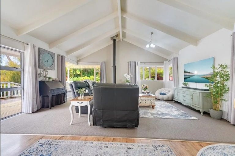 Photo of property in 65 Golding Road, Pukekohe, 2677