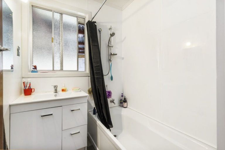 Photo of property in 4 Craig Place, Fairview Downs, Hamilton, 3214