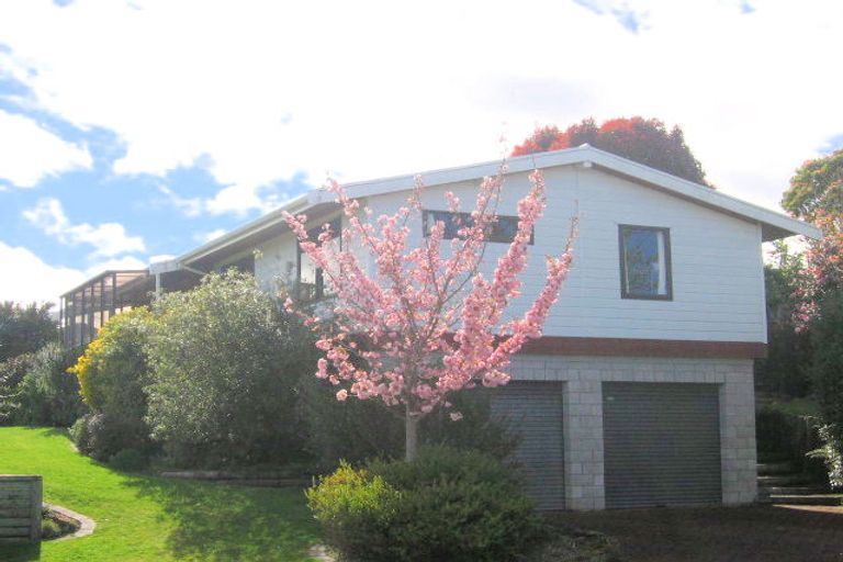 Photo of property in 14 Park Place, Richmond Heights, Taupo, 3330