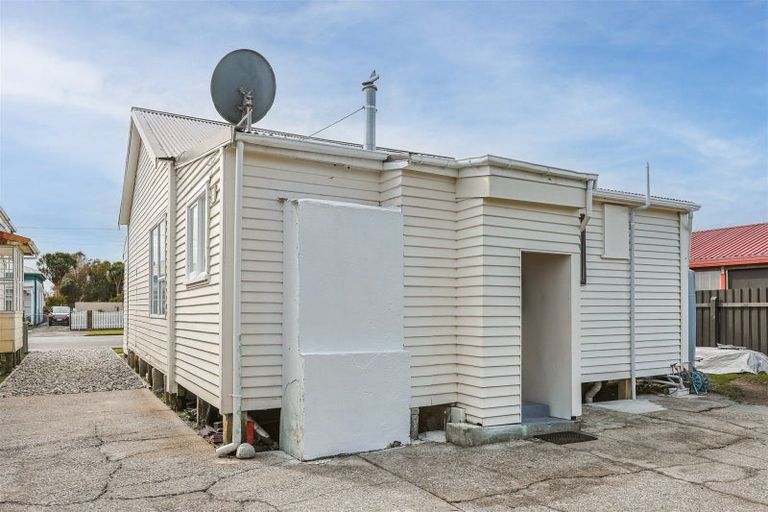 Photo of property in 34 Cobden Street, Westport, 7825