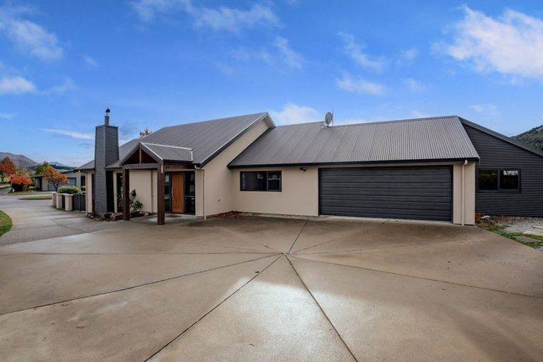 Photo of property in 60 Mount Iron Drive, Wanaka, 9305