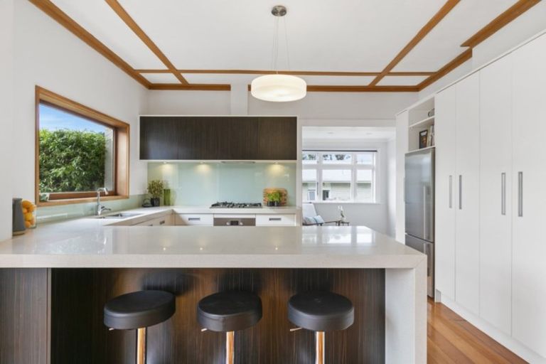 Photo of property in 173 Derwent Street, Island Bay, Wellington, 6023