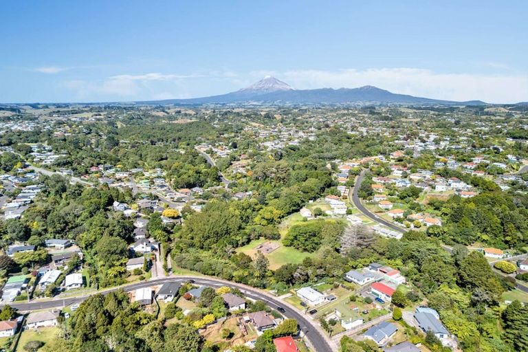 Photo of property in 46 Parsons Street, Vogeltown, New Plymouth, 4310