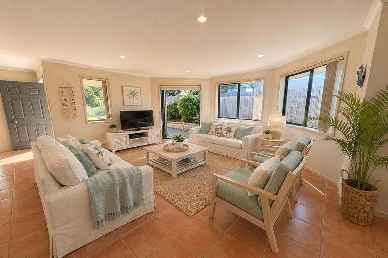 Photo of property in 16 Reo Crescent, Waihi Beach, 3611