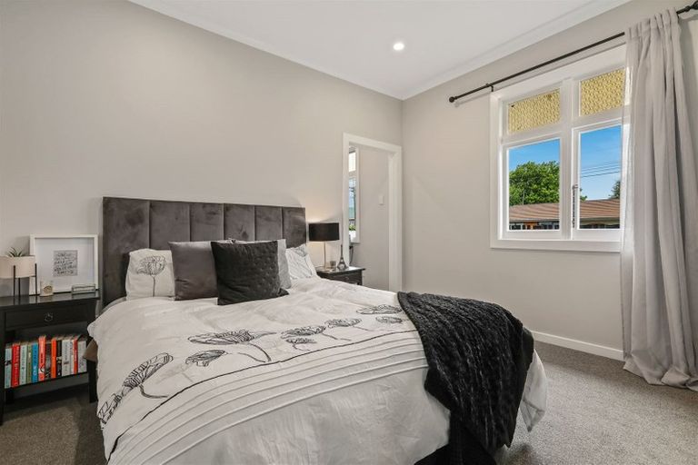 Photo of property in 1 Leitch Street, Somerfield, Christchurch, 8024