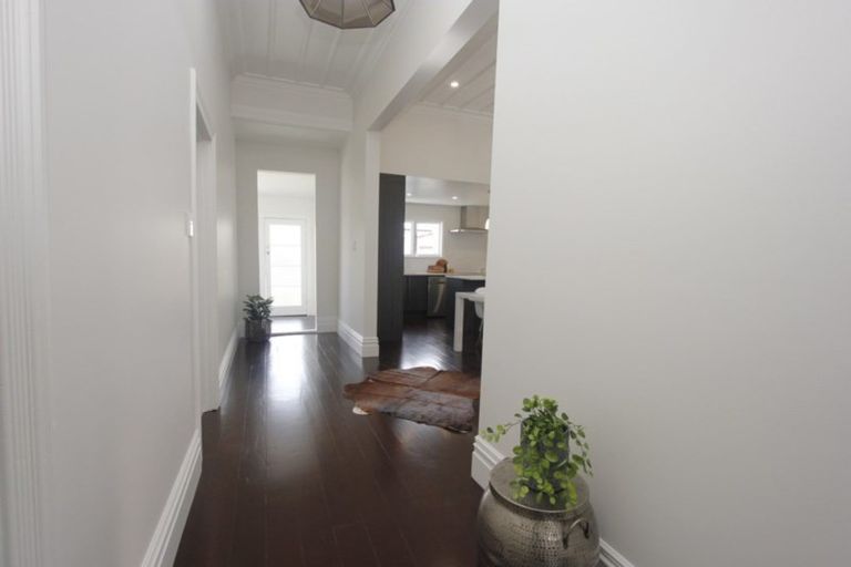 Photo of property in 48 Waldegrave Street, Palmerston North, 4410