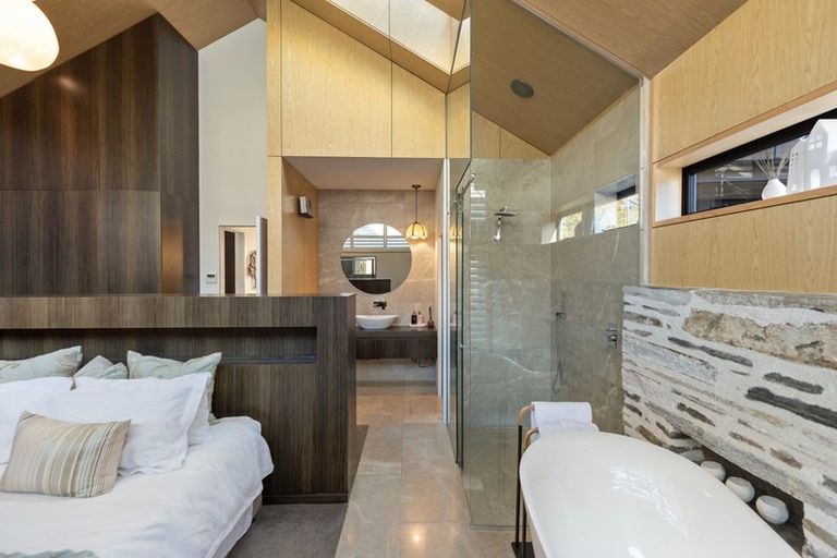 Photo of property in 39 Mcadam Drive, Jacks Point, Queenstown, 9371