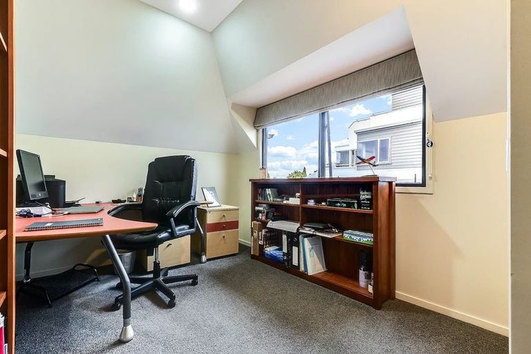 Photo of property in 17 Radnor Street, Hamilton Central, Hamilton, 3204