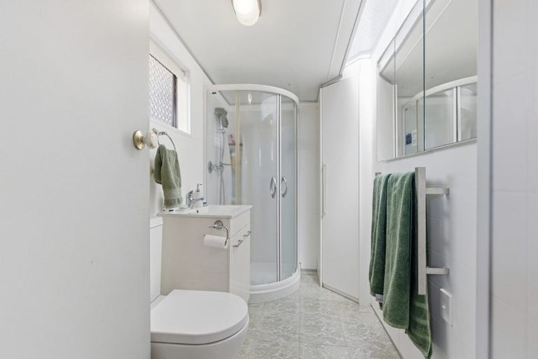 Photo of property in 12 Sutherland Road, Brookfield, Tauranga, 3110