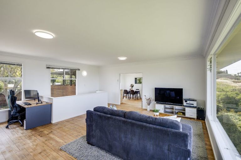 Photo of property in 54 Napier Terrace, Hospital Hill, Napier, 4110