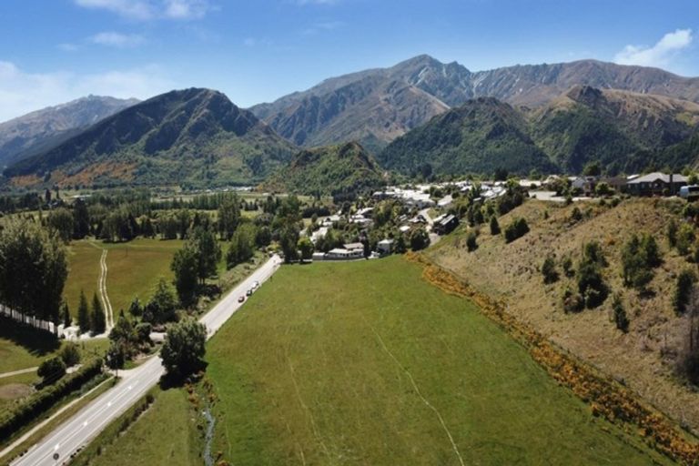 Photo of property in 29 Mcdonnell Road, Arrowtown, 9302