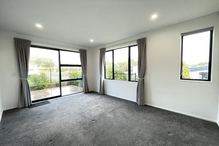 Photo of property in 11d Manuwai Road, Torbay, Auckland, 0630