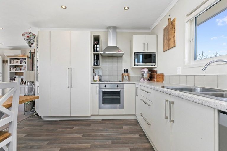 Photo of property in 1154b Papamoa Beach Road, Papamoa Beach, Papamoa, 3118