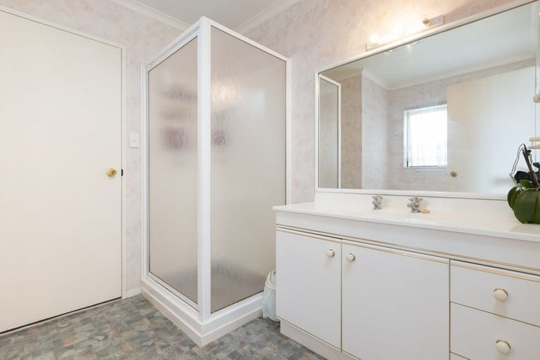 Photo of property in 186 Welcome Bay Road, Welcome Bay, Tauranga, 3112