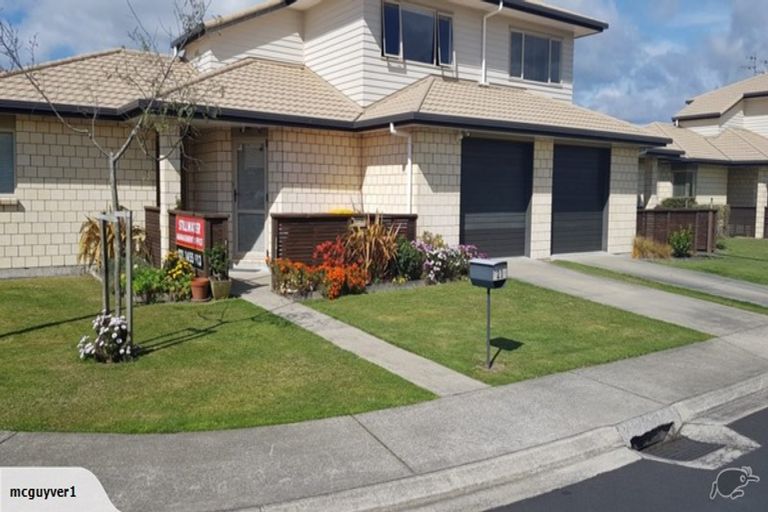 Photo of property in 64/64 Kawaha Point Road, Kawaha Point, Rotorua, 3010
