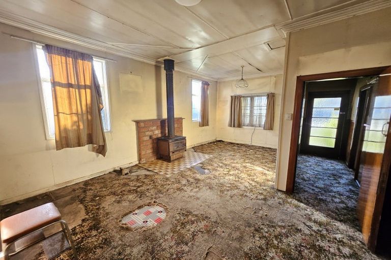 Photo of property in 70 Fox Street, Cobden, Greymouth, 7802