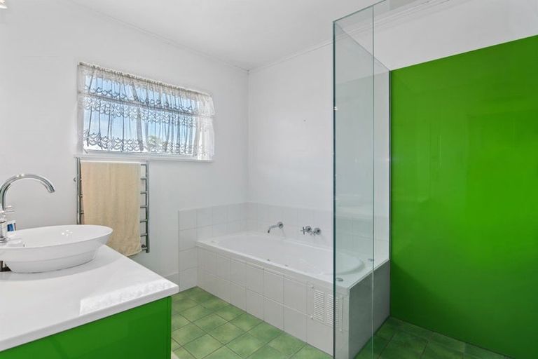 Photo of property in 31 Fergusson Street, Stoke, Nelson, 7011