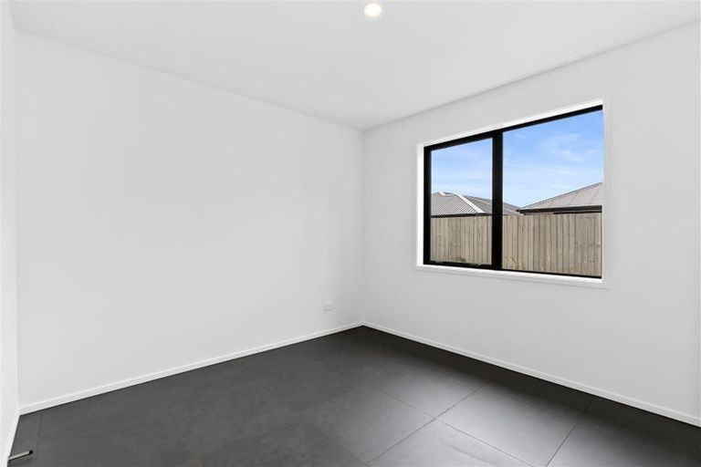 Photo of property in 32 Rubicon Place, Hei Hei, Christchurch, 8042