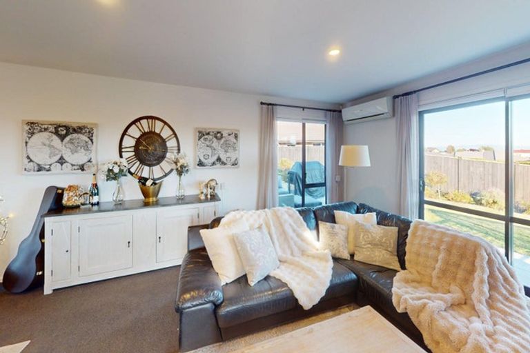 Photo of property in 24 Macdonald Heights, Feilding, 4702