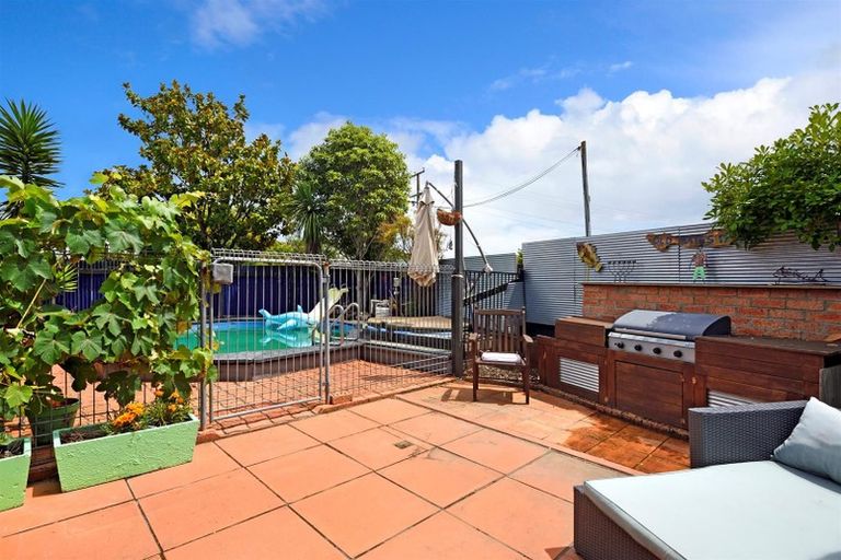 Photo of property in 134 Parkers Road, Tahunanui, Nelson, 7011