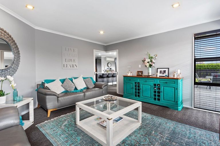 Photo of property in 17 Eyrewell Road, Pegasus, 7612