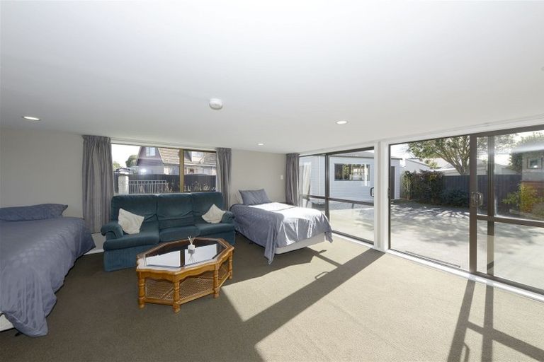Photo of property in 448c Harewood Road, Harewood, Christchurch, 8051