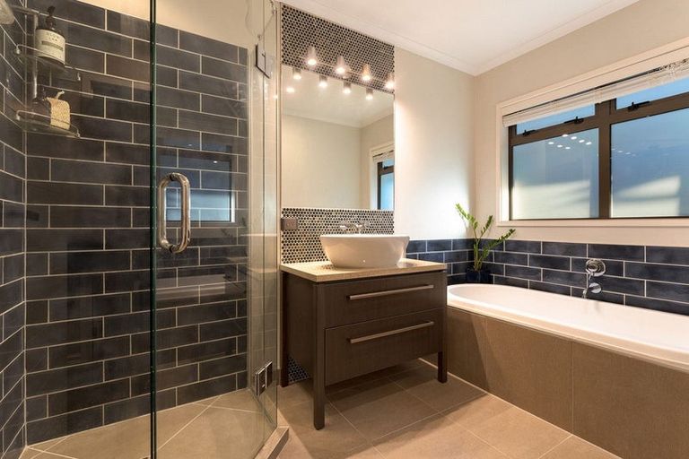 Photo of property in 28 Rexford Heights, Pyes Pa, Tauranga, 3112